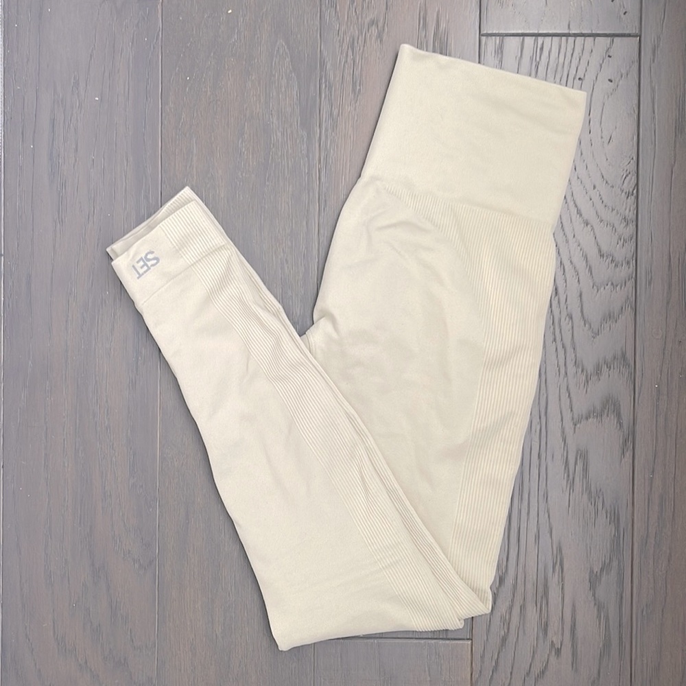 SET Active leggings